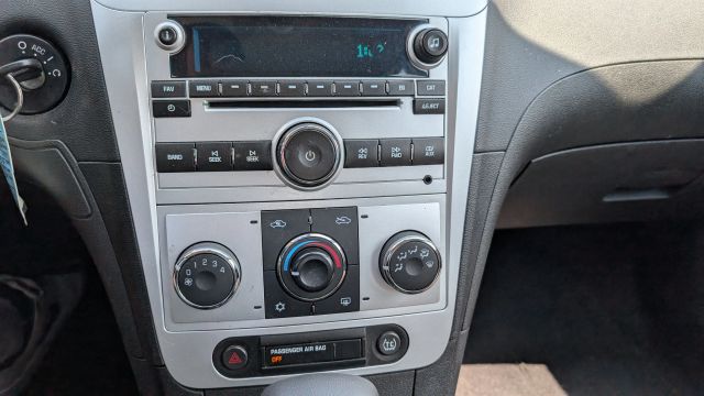 2010 Chevrolet Malibu Lt Sedan 4d - Image 10