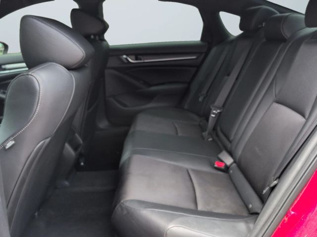 2019 Honda Accord - Image 13