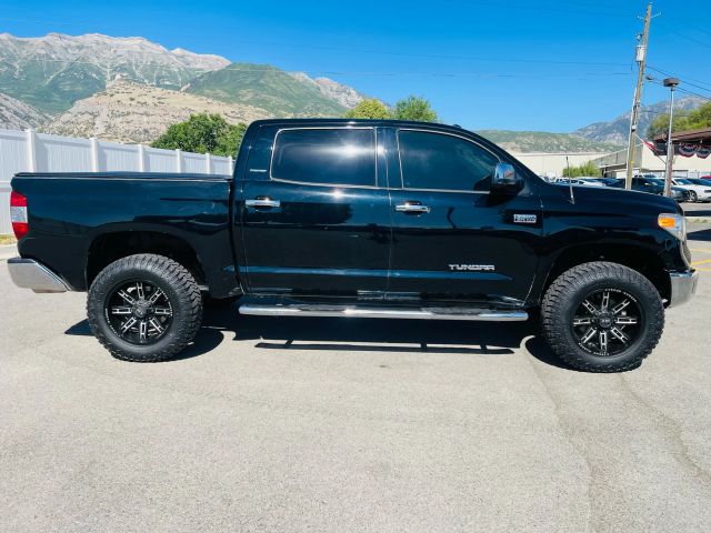 2016 Toyota Tundra Crewmax - Image 6