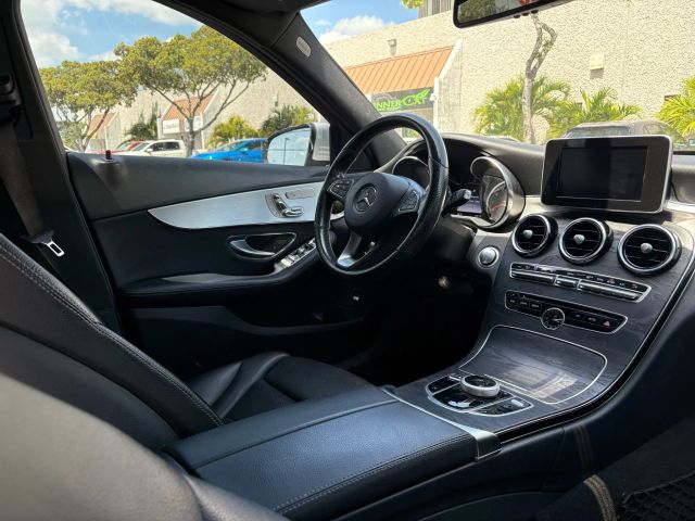 2018 MERCEDES-BENZ C-CLASS SEDAN 4-CYL, TURBO, 2.0 LITER C 300 4MATIC SEDAN 4D