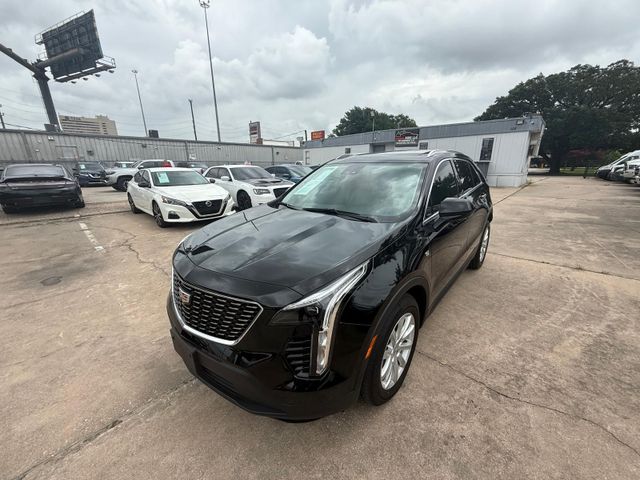 2023 Cadillac Xt4 - Image 2