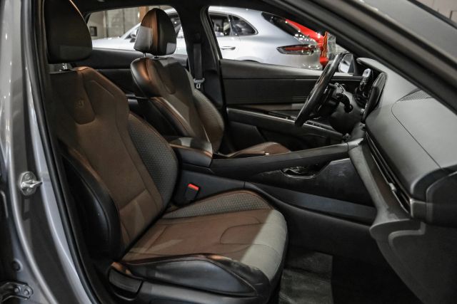 2022 Hyundai Elantra N Line Sedan 4d - Image 29
