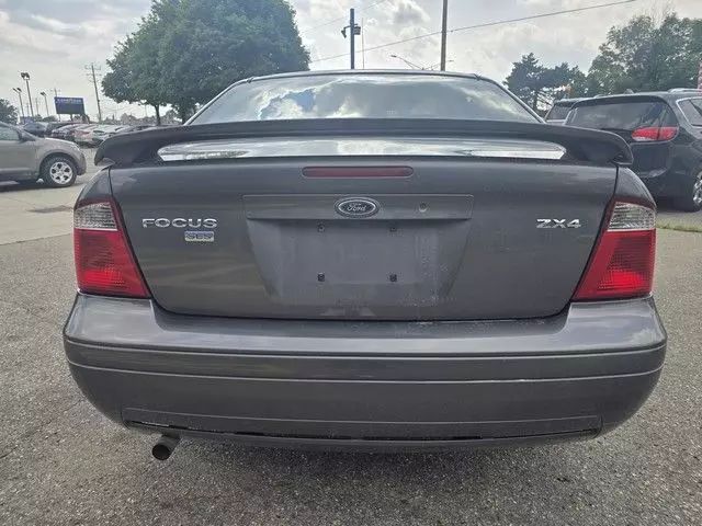 2006 Ford Focus - Image 3