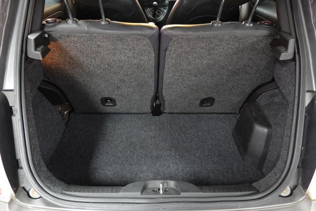 2012 Fiat 500 - Image 11