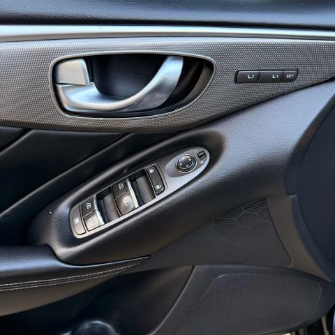 2016 Infiniti Q50 3.0t Premium Sedan 4d - Image 38