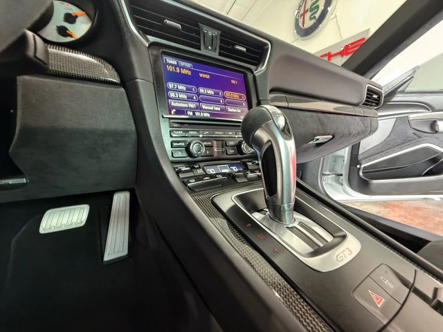 2015 Porsche 911 - Image 94