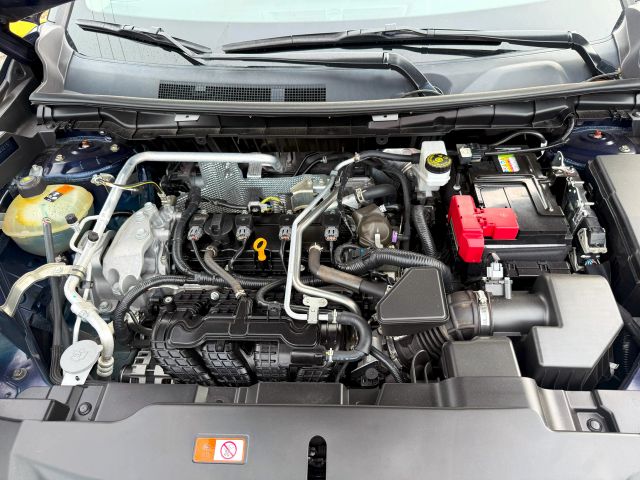 2023 Mitsubishi Outlander - Image 37