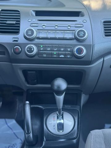 2011 Honda Civic Vp Sedan 4d - Image 16