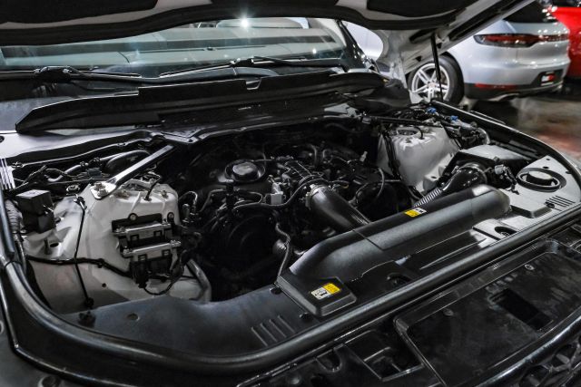 2016 Land Rover Range Rover Sport Se Sport Utility 4d - Image 46