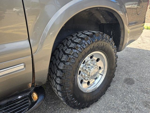 2005 Ford Excursion - Image 4