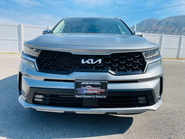 2023 Kia Sorento Hybrid - Image 3