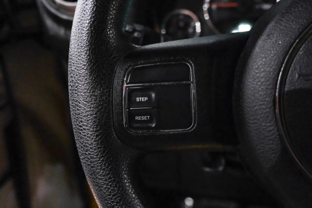 2015 Jeep Wrangler Sport Suv 2d - Image 12