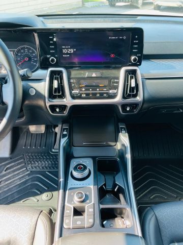 2023 Kia Sorento Hybrid - Image 40