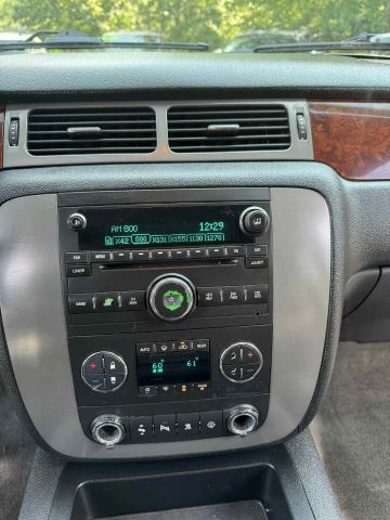 2009 Gmc Yukon - Image 12