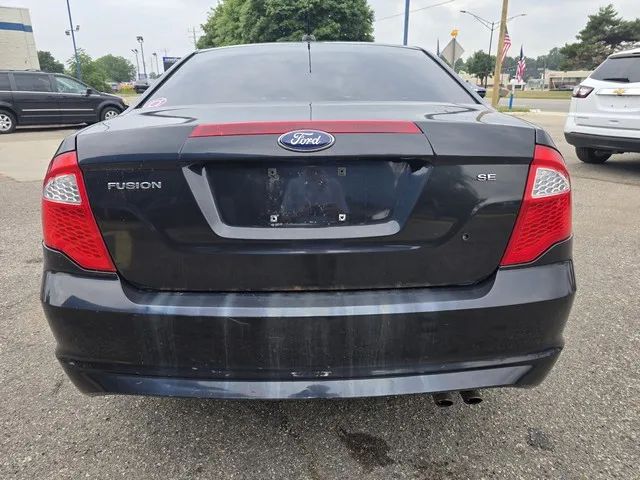 2012 Ford Fusion - Image 2