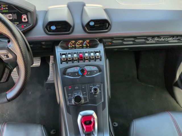2015 Lamborghini Huracan - Image 11