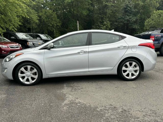 2012 Hyundai Elantra - Image 4