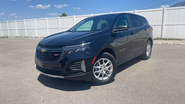 2022 Chevrolet Equinox - Image 2