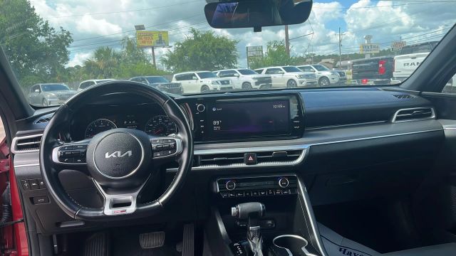 2022 Kia K5 - Image 40