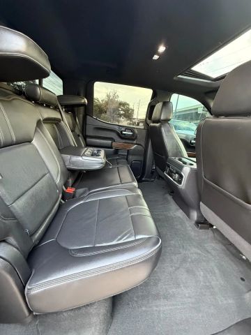 2021 Chevrolet Silverado 1500 Crew Cab - Image 17
