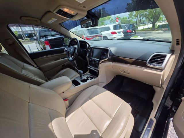 2014 Jeep Grand Cherokee - Image 13
