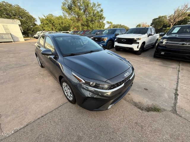 2024 Kia Forte - Image 3