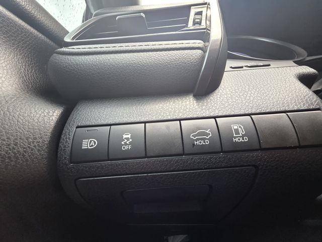 2022 Toyota Camry - Image 21