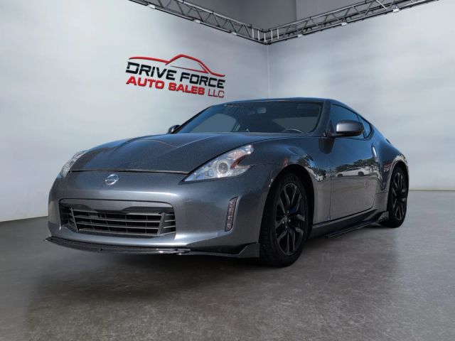 2017 Nissan 370z - Image 1