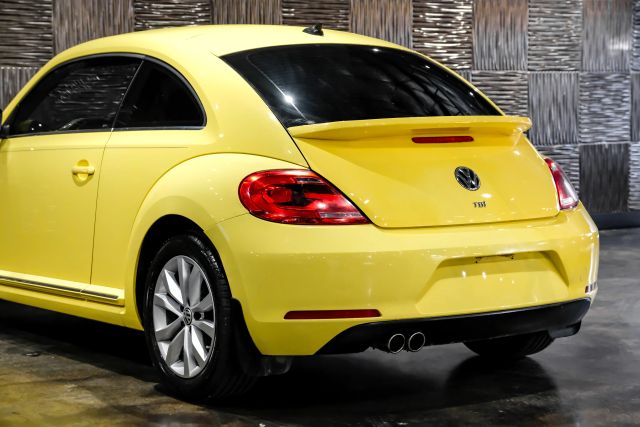 2014 Volkswagen Beetle Tdi Hatchback 2d - Image 17