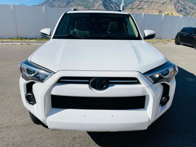 2021 Toyota 4runner - Image 4