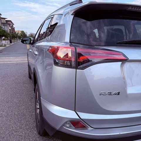 2017 Toyota Rav4 Xle Sport Utility 4d - Image 13