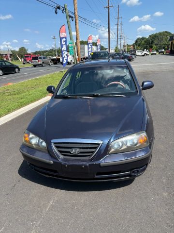 2004 Hyundai Elantra - Image 1