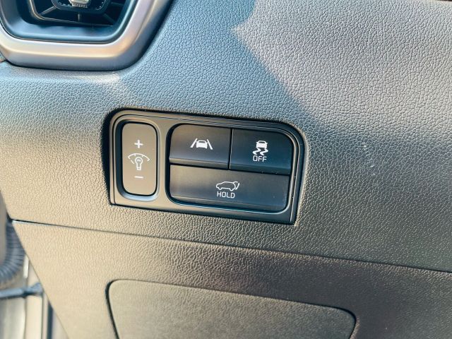 2023 Kia Sorento Hybrid - Image 43