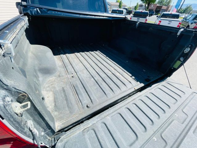 2016 Toyota Tundra Crewmax - Image 17