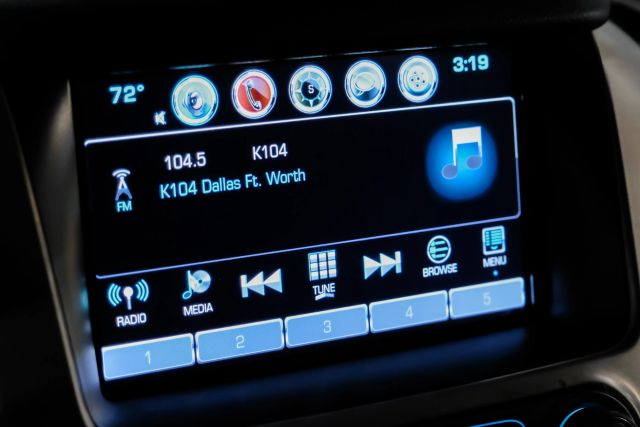 2019 Gmc Yukon Xl Denali Sport Utility 4d - Image 25