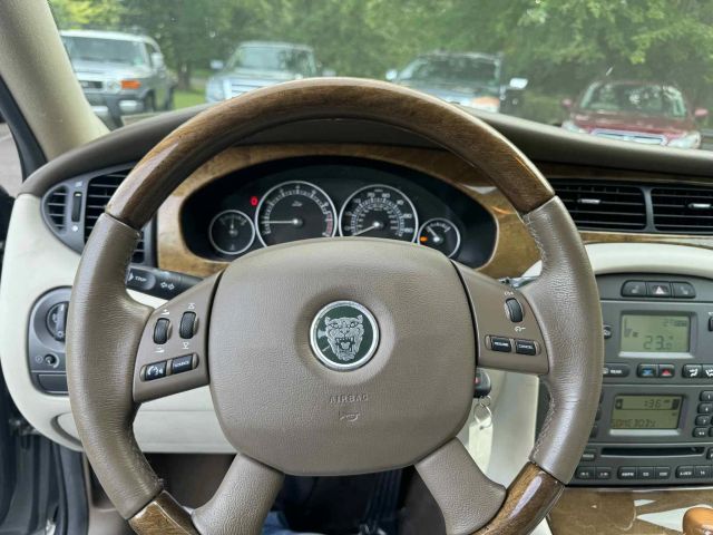 2005 Jaguar X-type - Image 13