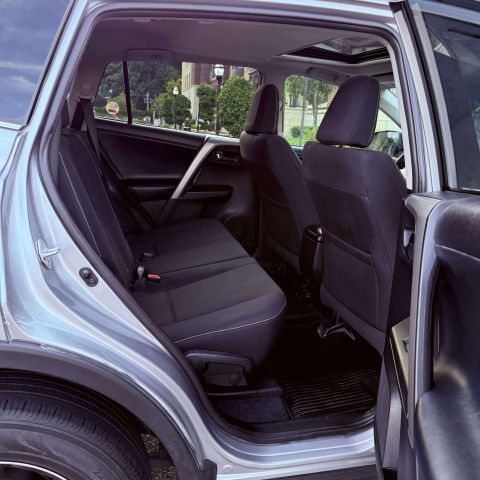 2017 Toyota Rav4 Xle Sport Utility 4d - Image 31