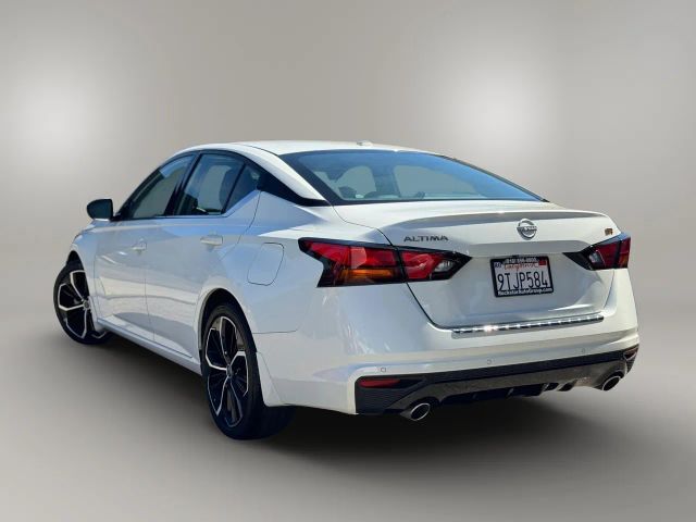 2023 Nissan Altima - Image 4