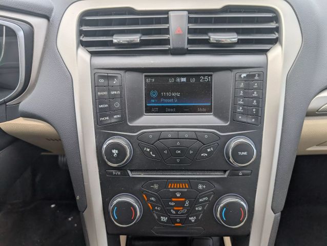2015 Ford Fusion Se Hybrid Sedan 4d - Image 11