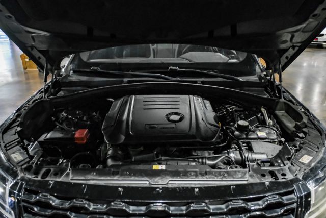 2018 Land Rover Range Rover Velar R-dynamic Hse Sport Utility 4d - Image 40