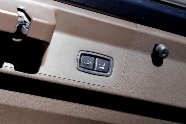 2018 Porsche Panamera 4s Sedan 4d - Image 50