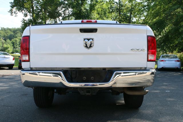 2018 Ram 1500 Crew Cab - Image 7