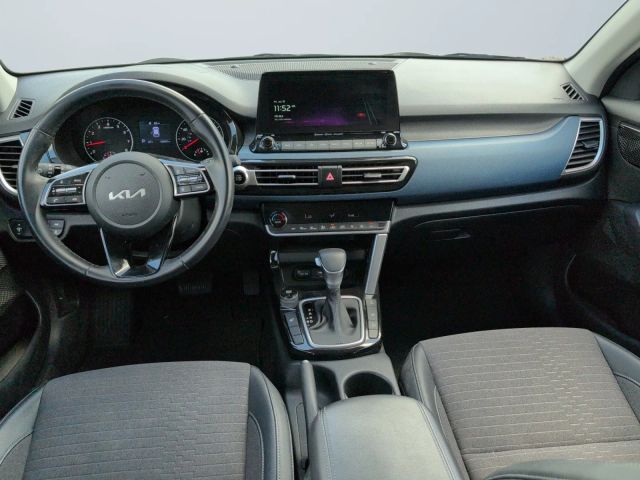 2023 Kia Seltos - Image 10