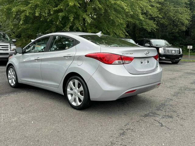 2011 Hyundai Elantra - Image 6