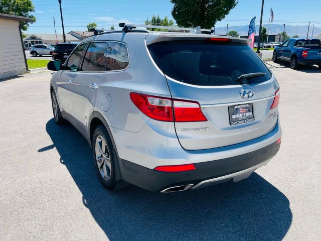 2014 Hyundai Santa Fe - Image 9