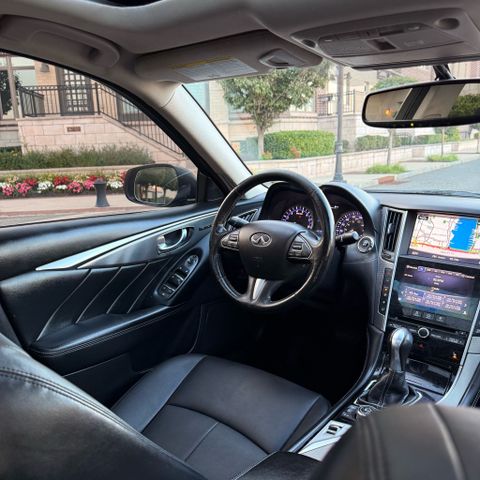 2016 Infiniti Q50 3.0t Premium Sedan 4d - Image 35