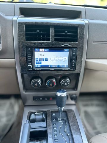 2011 Jeep Liberty Limited Edition Sport Utility 4d - Image 15