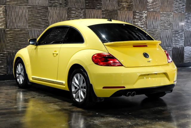 2014 Volkswagen Beetle Tdi Hatchback 2d - Image 15