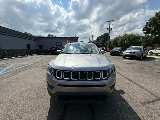 2019 Jeep Compass - Image 8