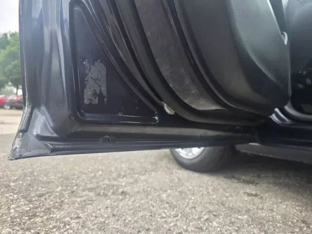 2022 Chevrolet Silverado 1500 Limited Crew Cab - Image 12